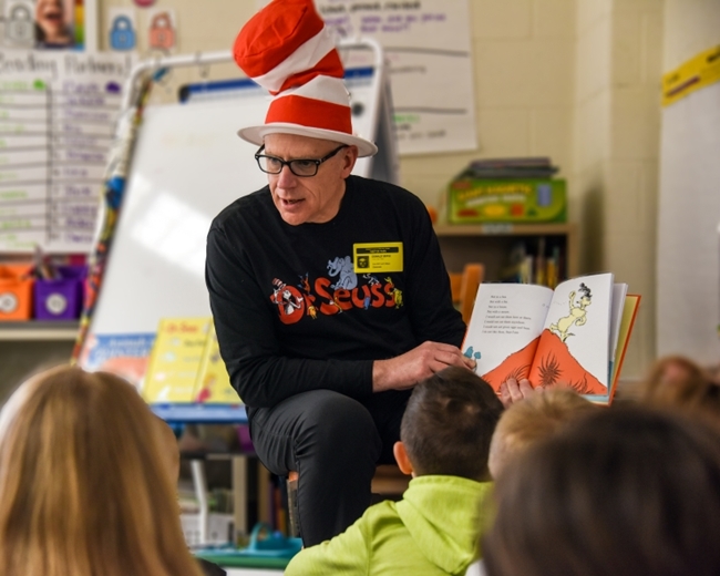 0193 Read Across America -10-740