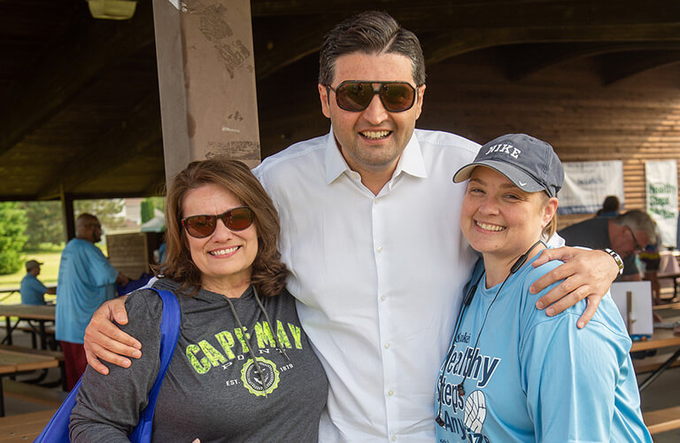Group photo of Healthy Steps 5k Participants